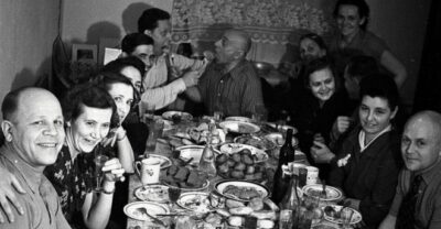 Наш новогодний стол в 1973 году. «Вы до сих пор верите, что mы плохо жили в СССР»