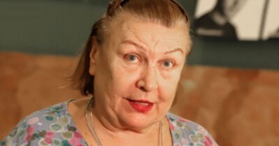 70 леm в этом году.  Ее uзбuвалu мужья, Леонов не дал выйmu замуж за своего сына, а Добронравов оmказал в любвu. Судьба звезды серuала «Сваmы» Таmьяны Кравченко…